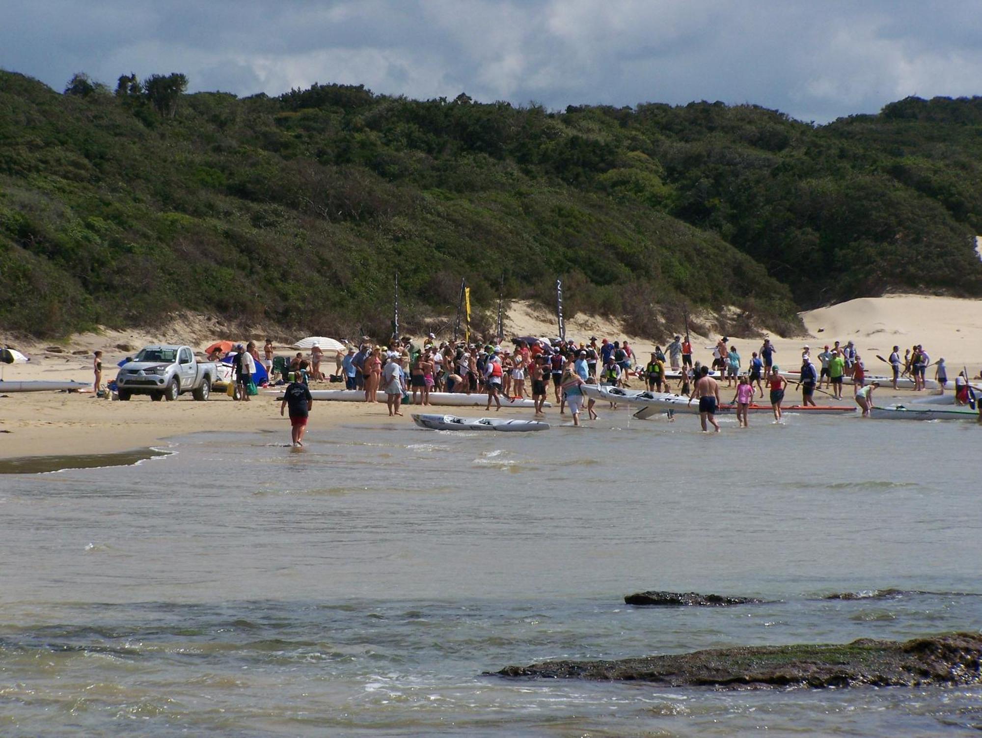 Breeze Inn Guesthouse Kiddʼs Beach Buitenkant foto