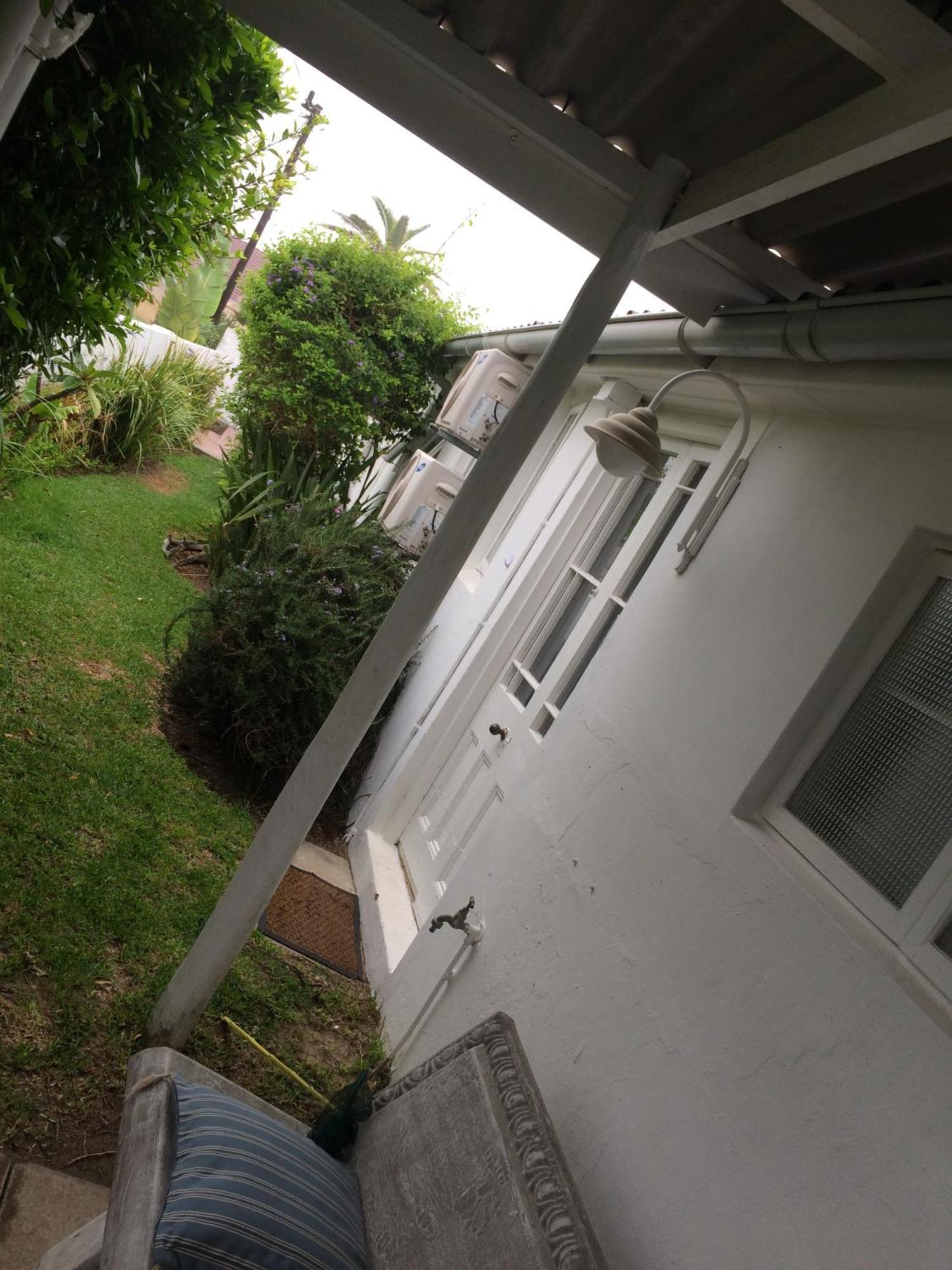 Breeze Inn Guesthouse Kiddʼs Beach Kamer foto