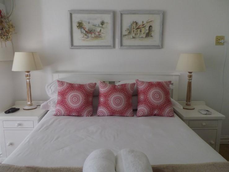 Breeze Inn Guesthouse Kiddʼs Beach Buitenkant foto